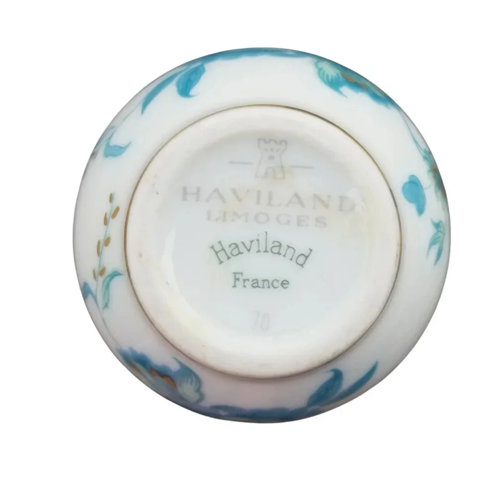 HAVILAND LIMOGES VINTAGE WHITE & BLUE HANDPAINTED FLORAL DESIGN MINI VASE